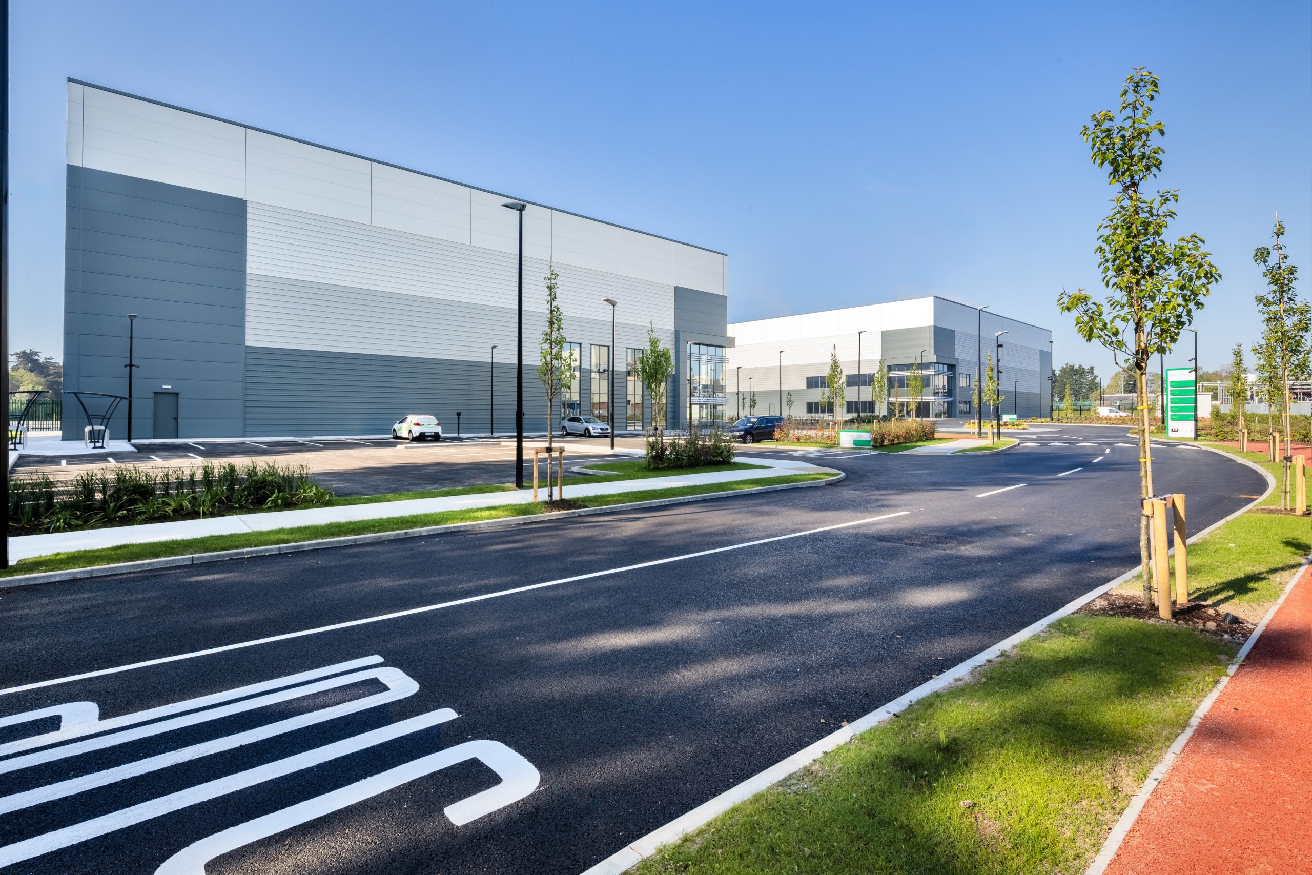 E400, Evergreen Business Park